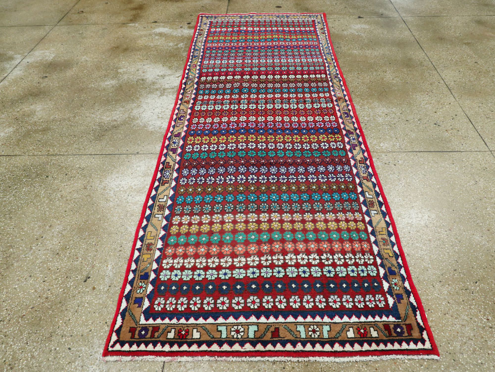 Vintage Persian Mahal Runner, No.26230 - Gsblank