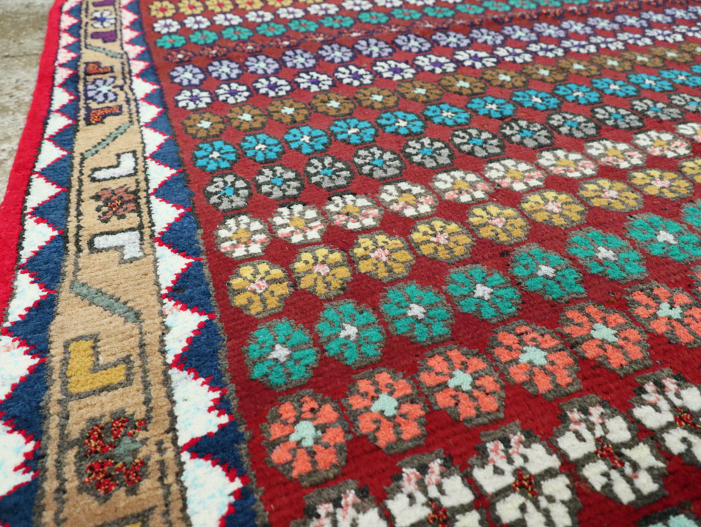 Vintage Persian Mahal Runner, No.26230 - Gsblank