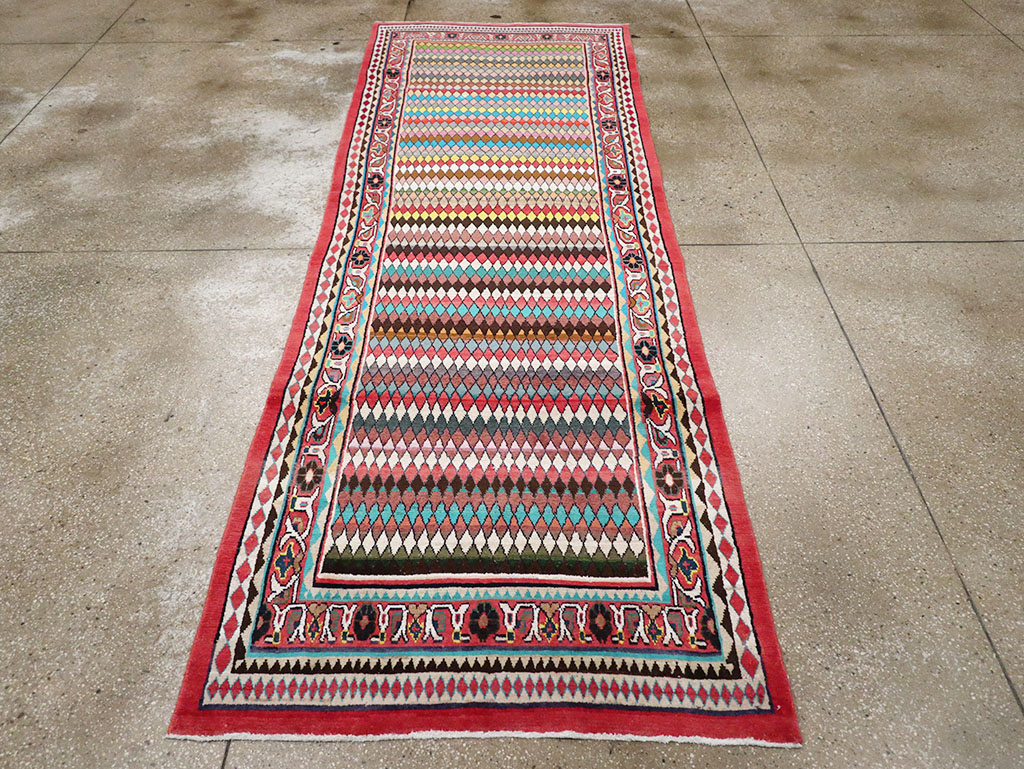 Vintage Persian Mahal Runner, No.26232 - Gsblank