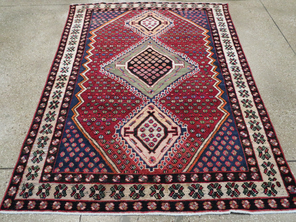 Vintage Persian Shiraz Rug, No.26248 - Gsblank