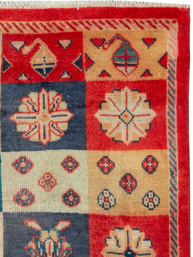 Vintage Persian Mahal Rug, No.26262 - Gsblank