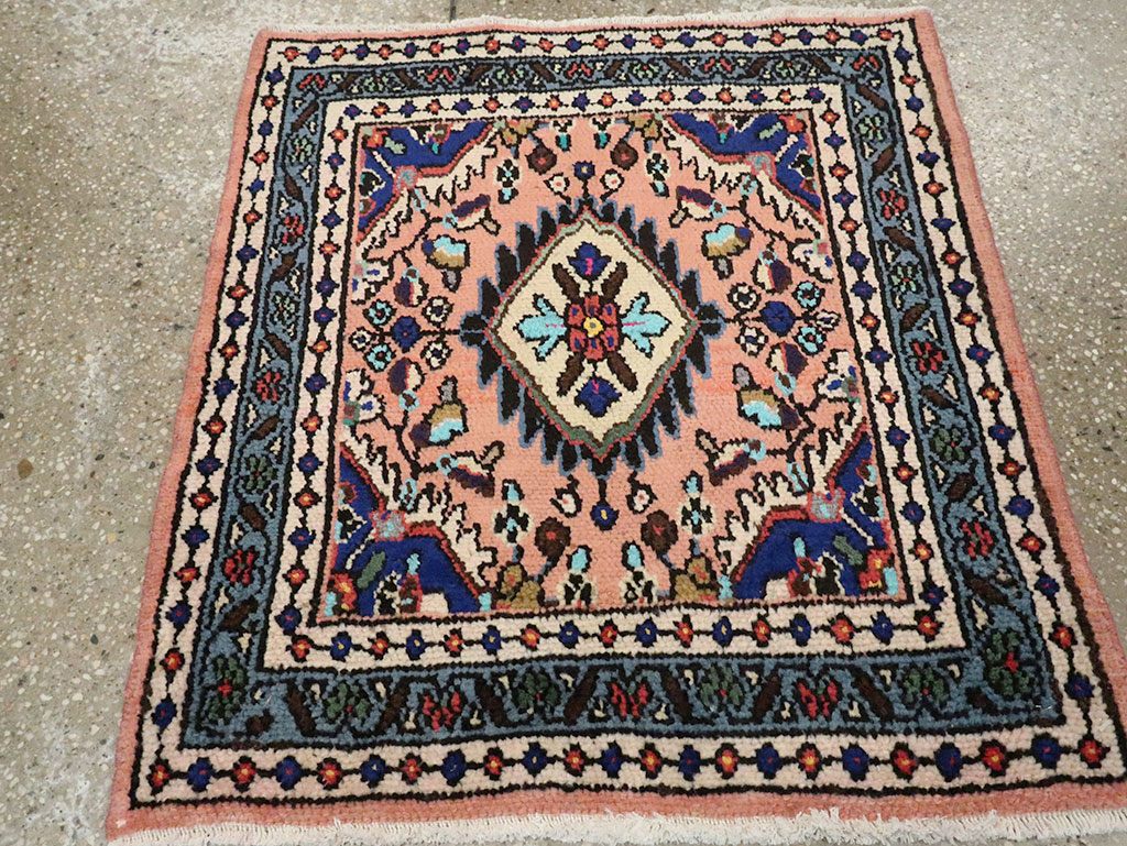 Vintage Square Hamadan Rug, No.26267 - Gsblank