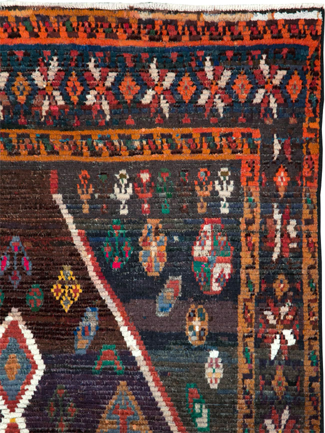 Vintage Persian Gabbeh Accent Rug, No.26269 - Gsblank