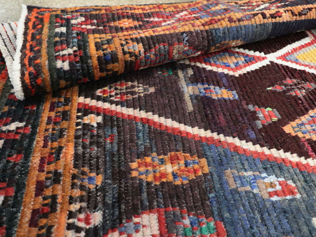 Vintage Persian Gabbeh Accent Rug, No.26269 - Gsblank