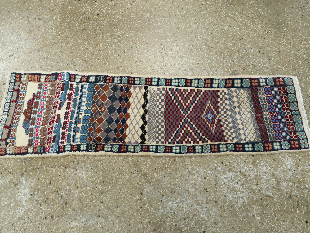 Vintage Persian Mahal Rug, No.26291 - Gsblank