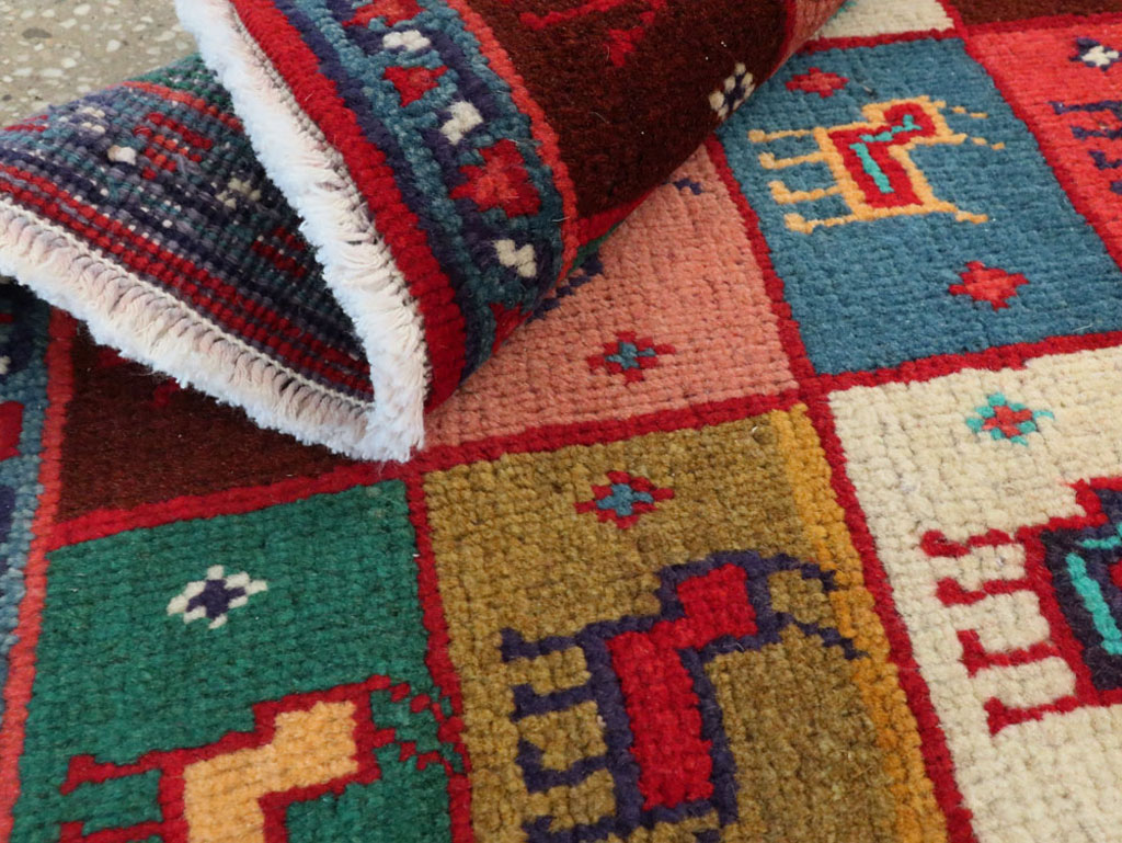 Vintage Persian Mahal Square Rug (Pair: 1 of 2), No.26292 - Gsblank