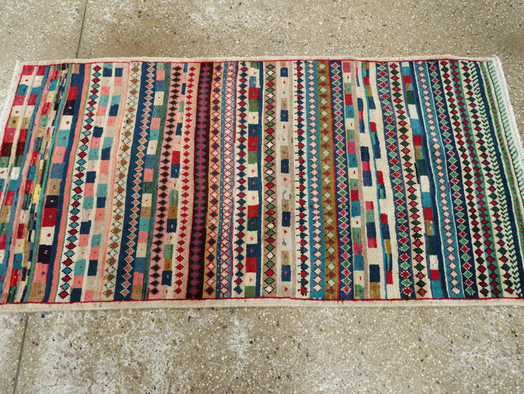 Vintage Persian Mahal Rug, No.26314 - Gsblank