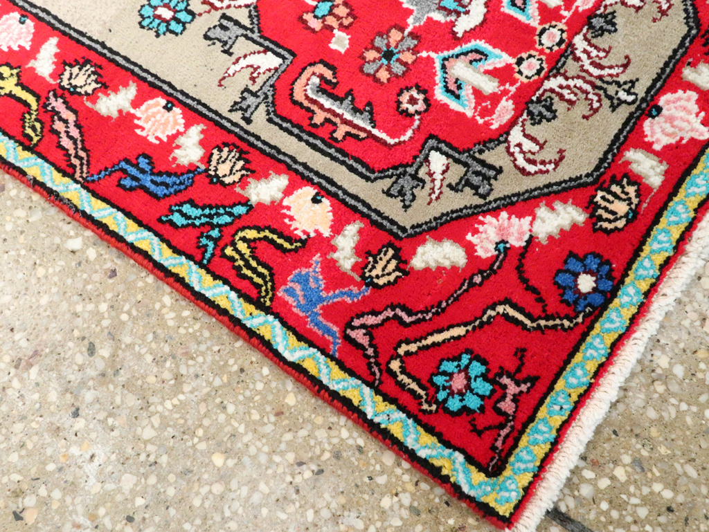Vintage Persian Mahal Small Runner, No.26317 - Gsblank