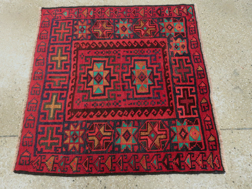 Vintage Persian Baluch  Square Rug, No.26319 - Gsblank
