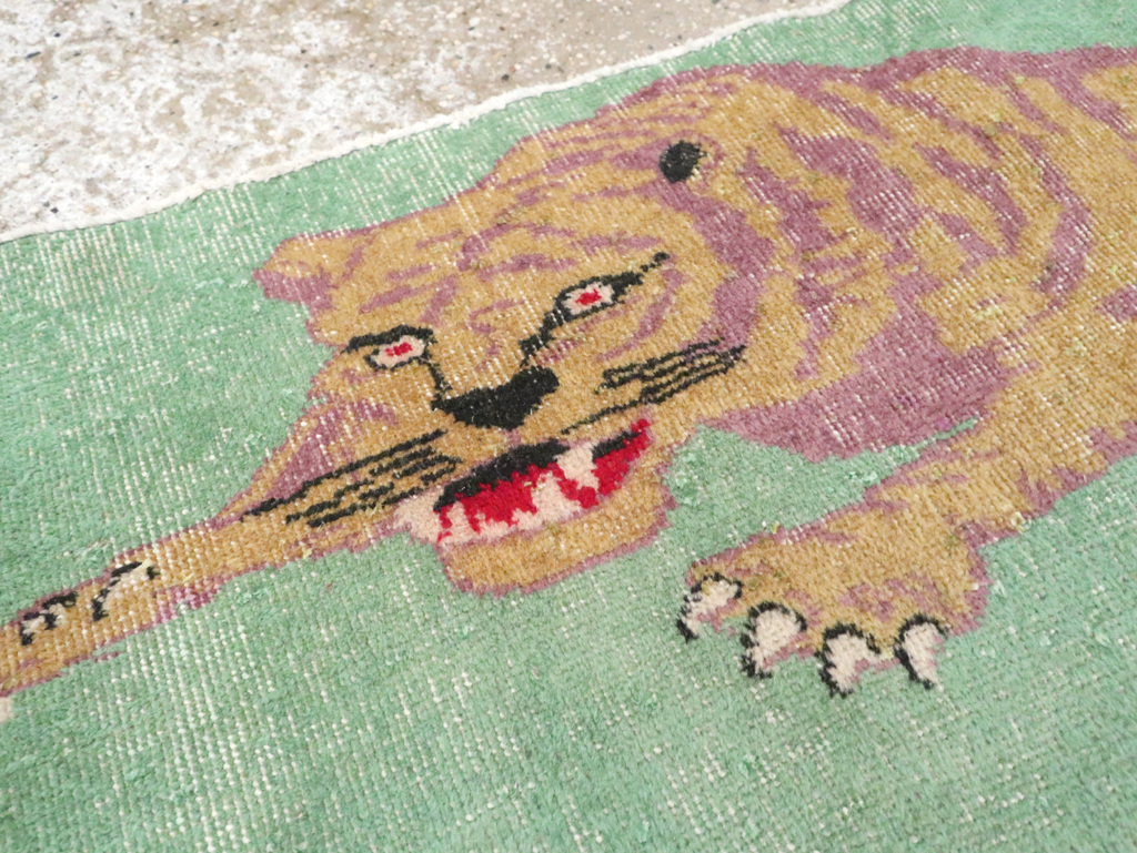 Vintage Turkish Anatolian Pictorial Throw Rug, No.26451 - Gsblank