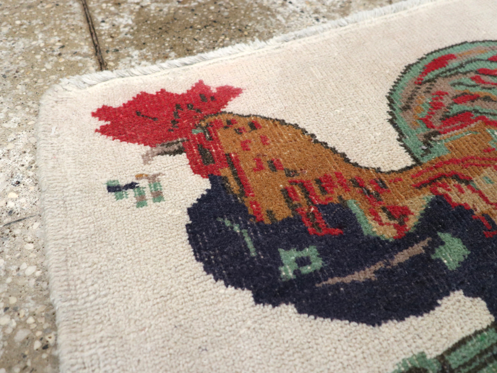 Vintage Turkish Anatolian Pictorial Throw Rug, No.26481 - Gsblank