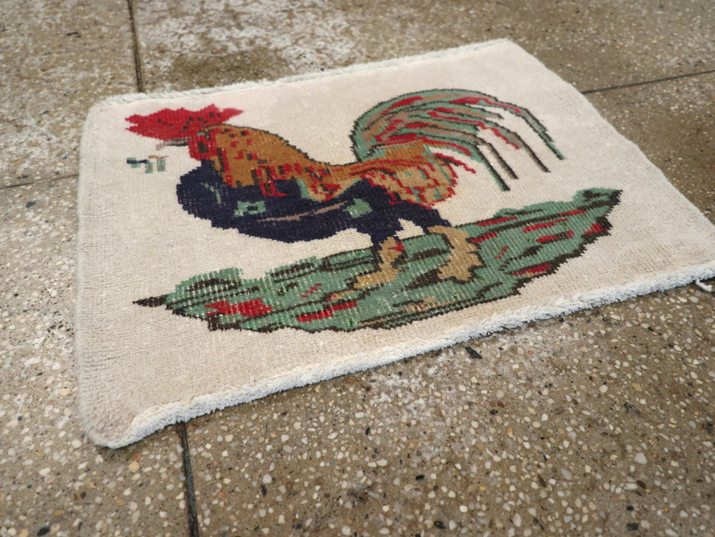 Vintage Turkish Anatolian Pictorial Throw Rug, No.26481 - Gsblank