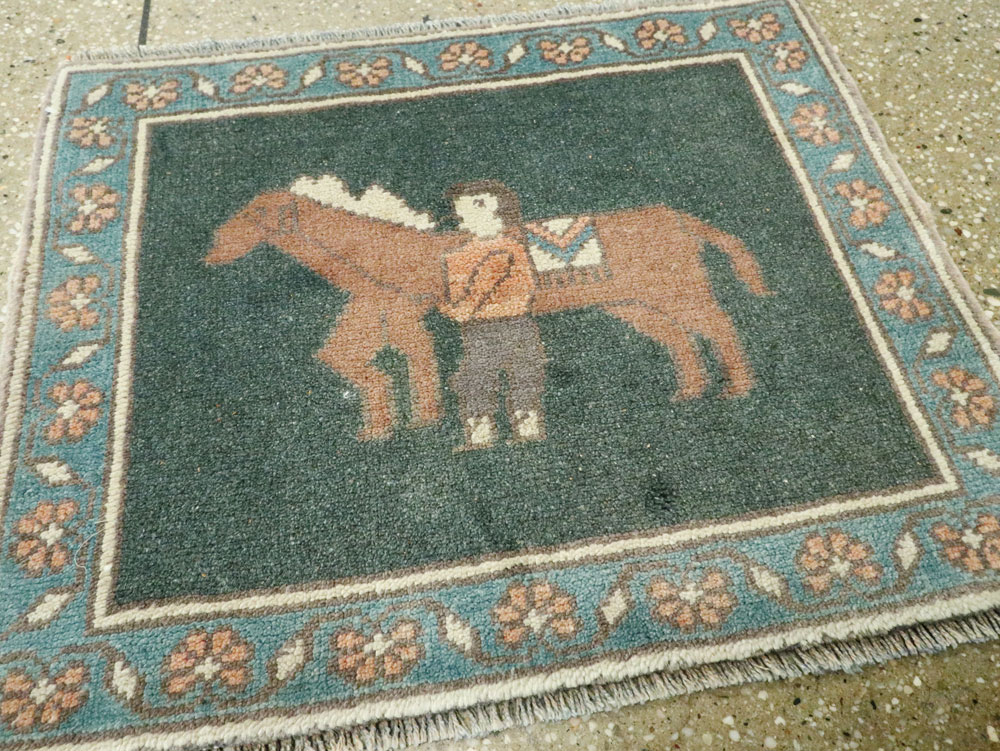 Vintage Turkish Anatolian Pictorial Rug, No.26497 - Gsblank