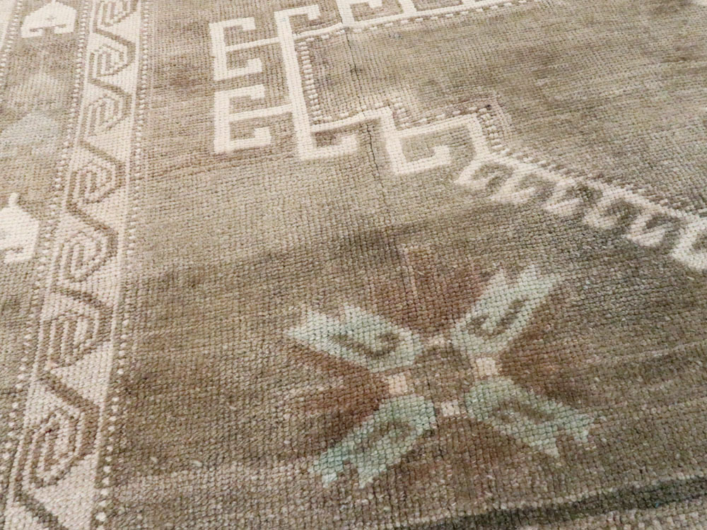 Vintage Turkish Anatolian Carpet, No.26501 - Gsblank