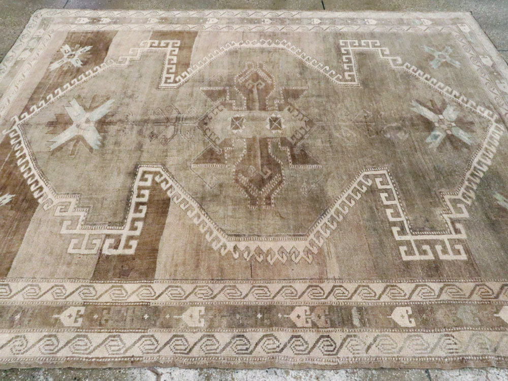 Vintage Turkish Anatolian Carpet, No.26501 - Gsblank