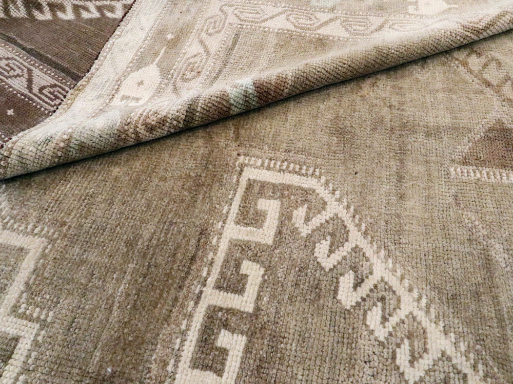 Vintage Turkish Anatolian Carpet, No.26501 - Gsblank