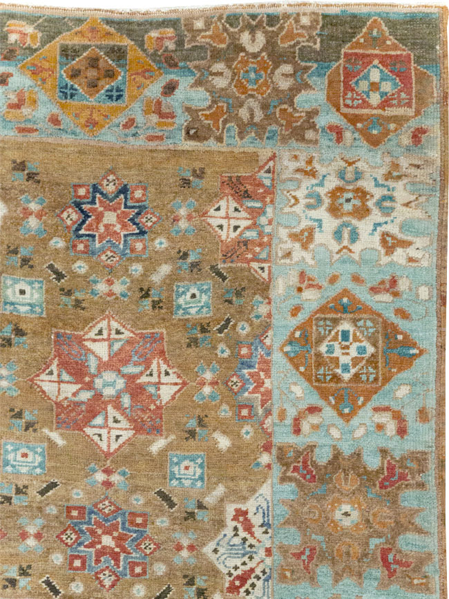 Vintage Turkish Anatolian Accent Carpet, No.26518 - Gsblank