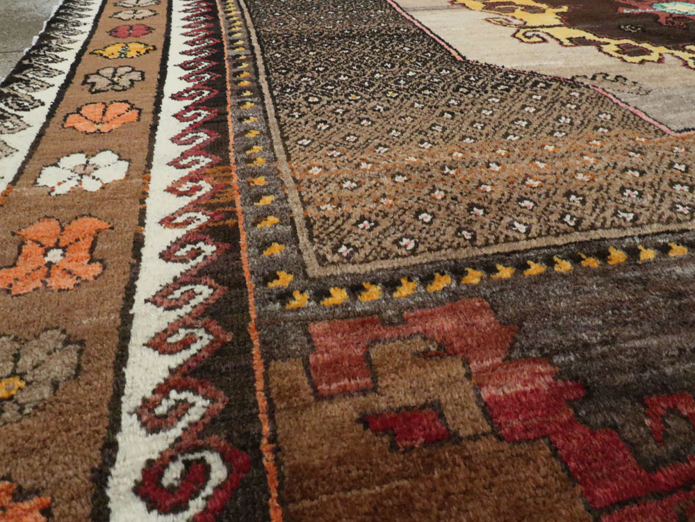 Vintage Anatolian Carpet, No.26520 - Gsblank