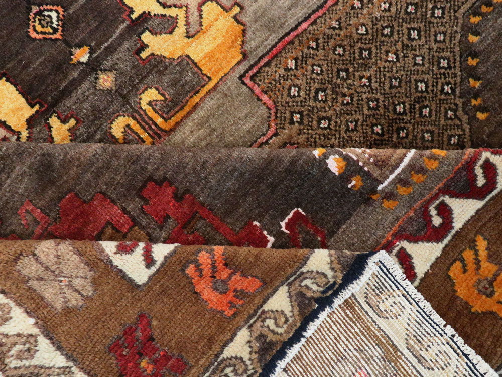 Vintage Anatolian Carpet, No.26520 - Gsblank