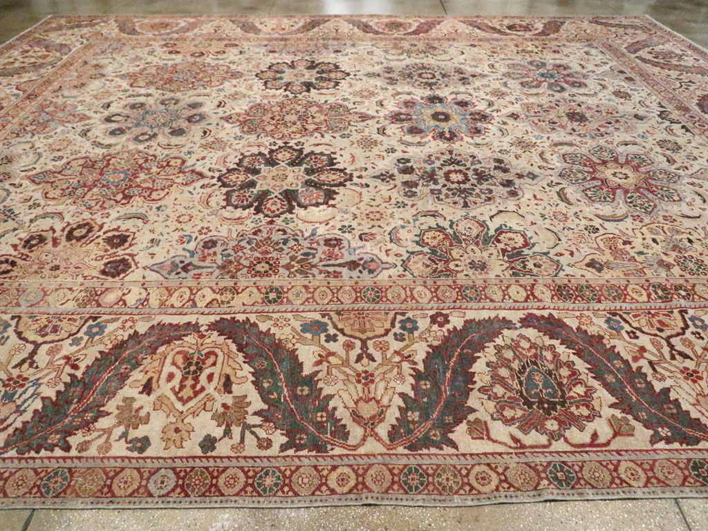 Antique Persian Sultanabad Carpet, No.26536 - Gsblank