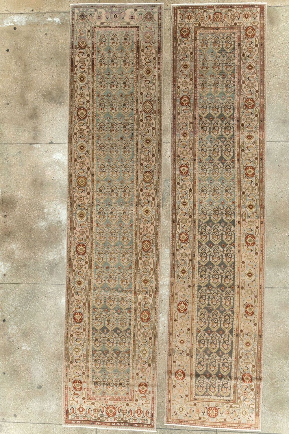 Antique Persian Malayer Runner (Pair: 2 of 2), No.26580 - Gsblank