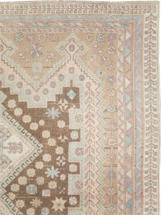 Vintage Persian Afshar Accent Rug, No.26599 - Gsblank
