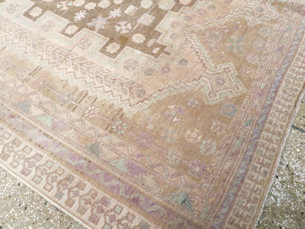 Vintage Persian Afshar Accent Rug, No.26599 - Gsblank