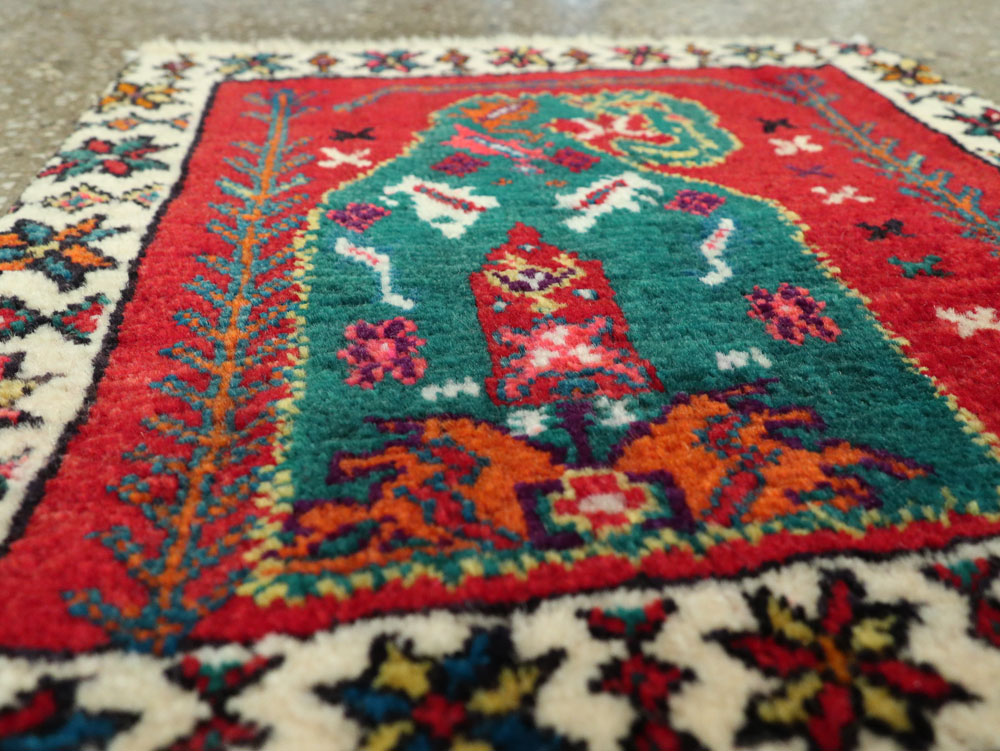 Vintage Persian Shiraz Rug, No.26600 - Gsblank