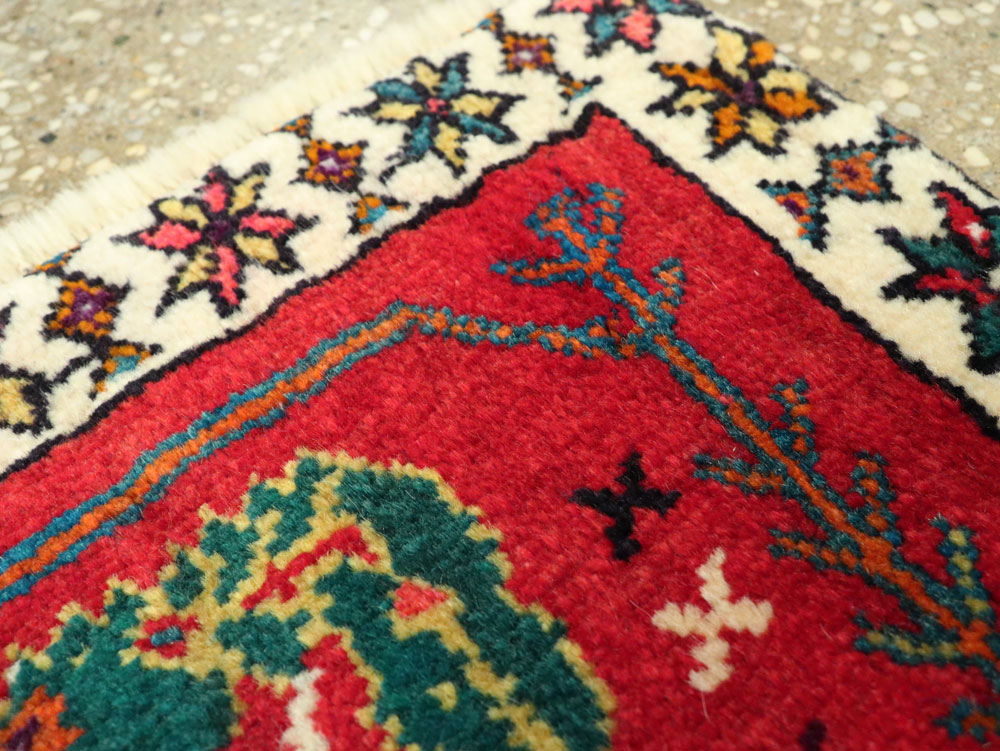 Vintage Persian Shiraz Rug, No.26600 - Gsblank