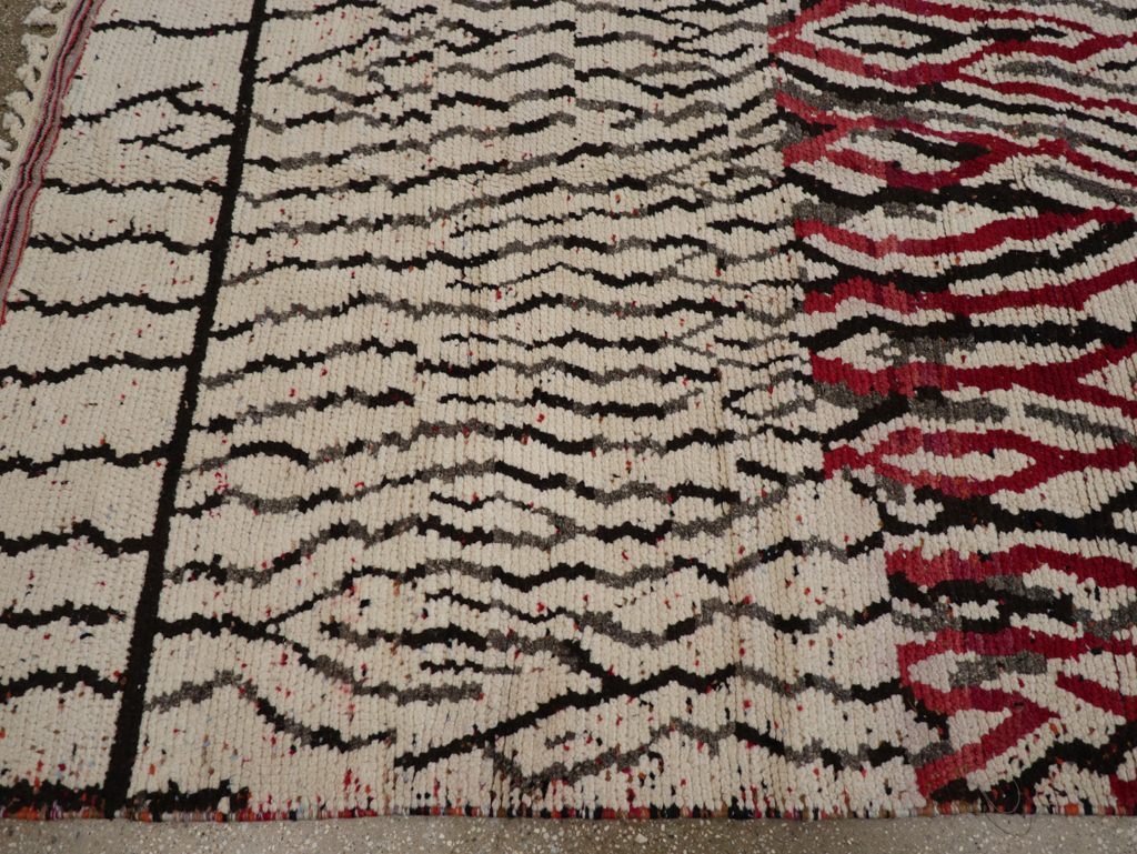Modern Moroccan Carpet, No.26645 - Gsblank