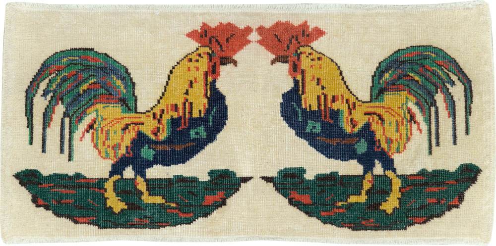 Vintage Turkish Anatolian Pictorial Throw Rug, No.26670 - Gsblank