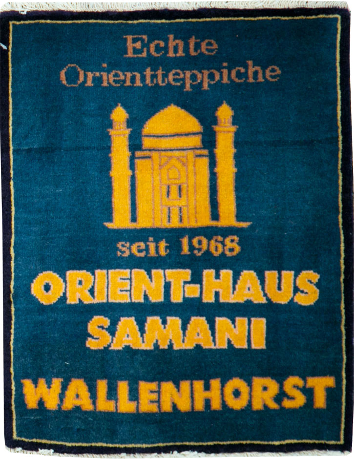 Vintage Persian Kashan Pictorial Rug, No.26686 - Gsblank