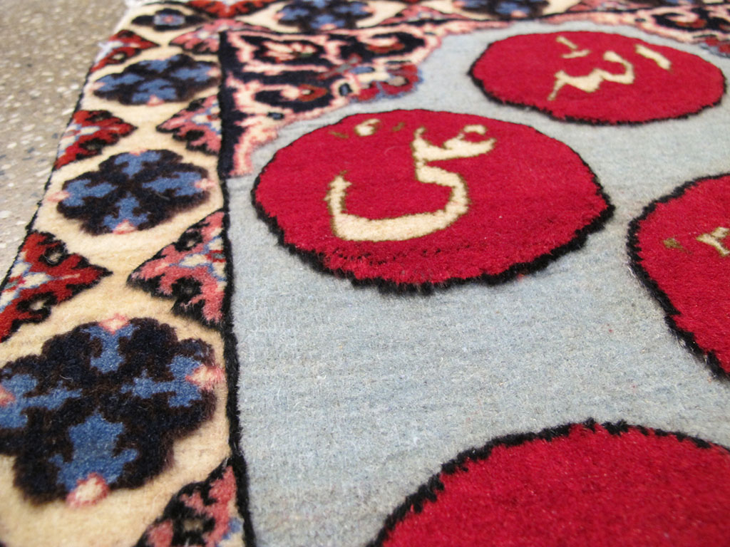 Vintage Persian Tabriz Pictorial Rug, No.26690 - Gsblank