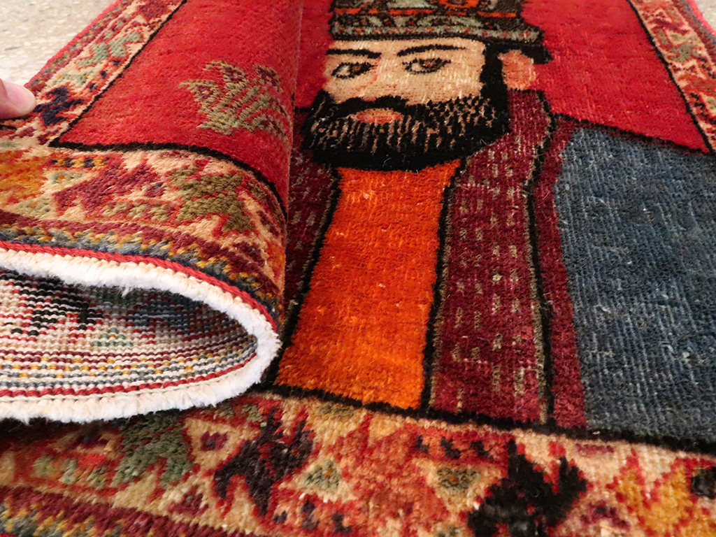 Vintage Persian Shiraz Pictorial Rug, No.26699 - Gsblank