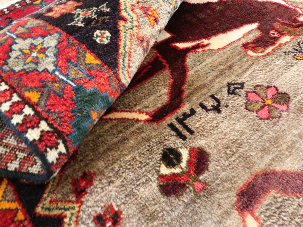 Vintage Qashqai Pictorial Rug, No.26700 - Gsblank