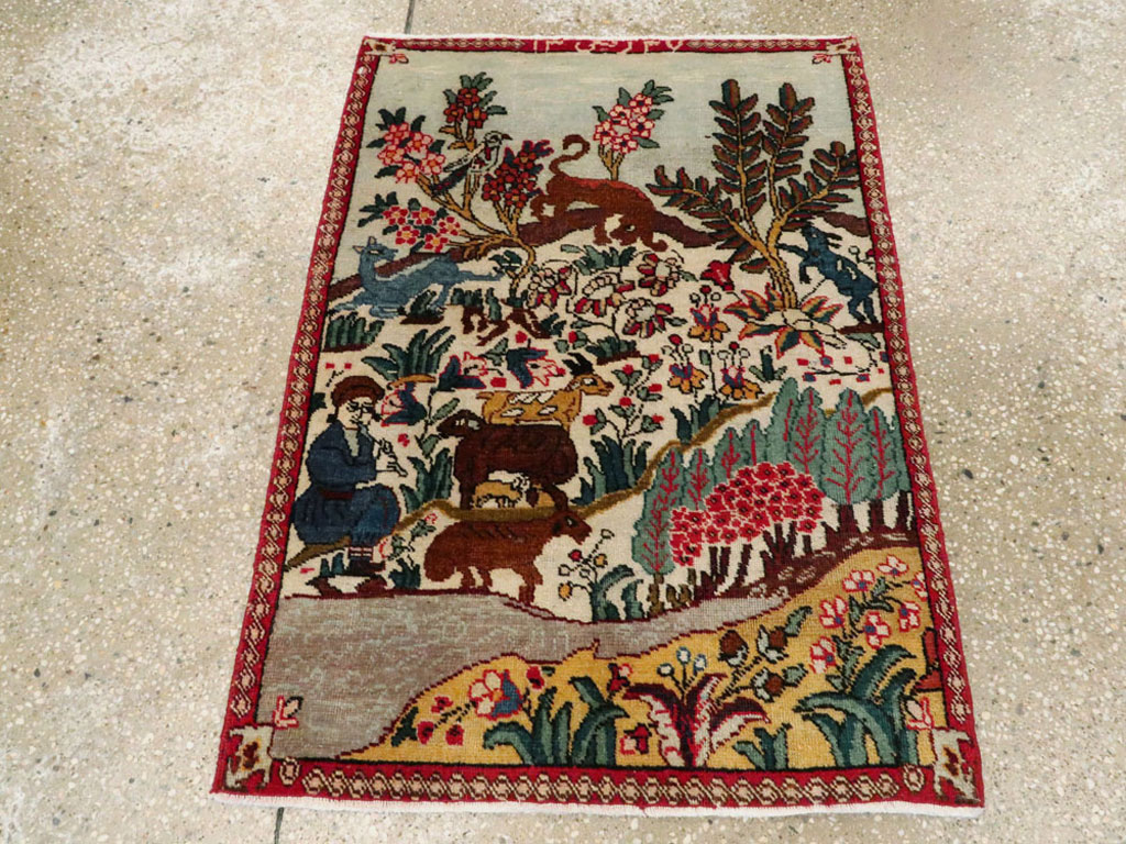 Vintage Persian Tabriz Pictorial Rug, No.26702 - Gsblank