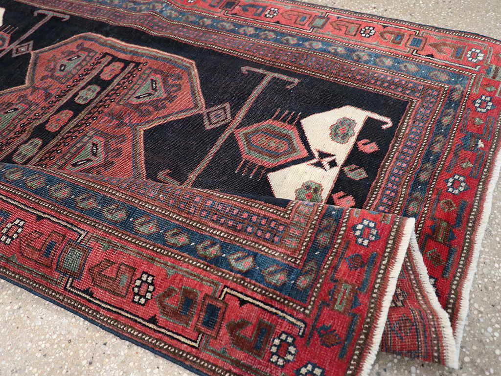 Antique Persian Afshar Accent Rug, No.26719 - Gsblank