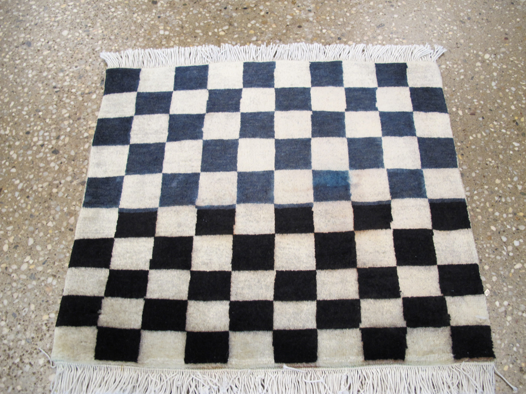 Vintage Persian Tabriz Square Rug, No.26726 - Gsblank