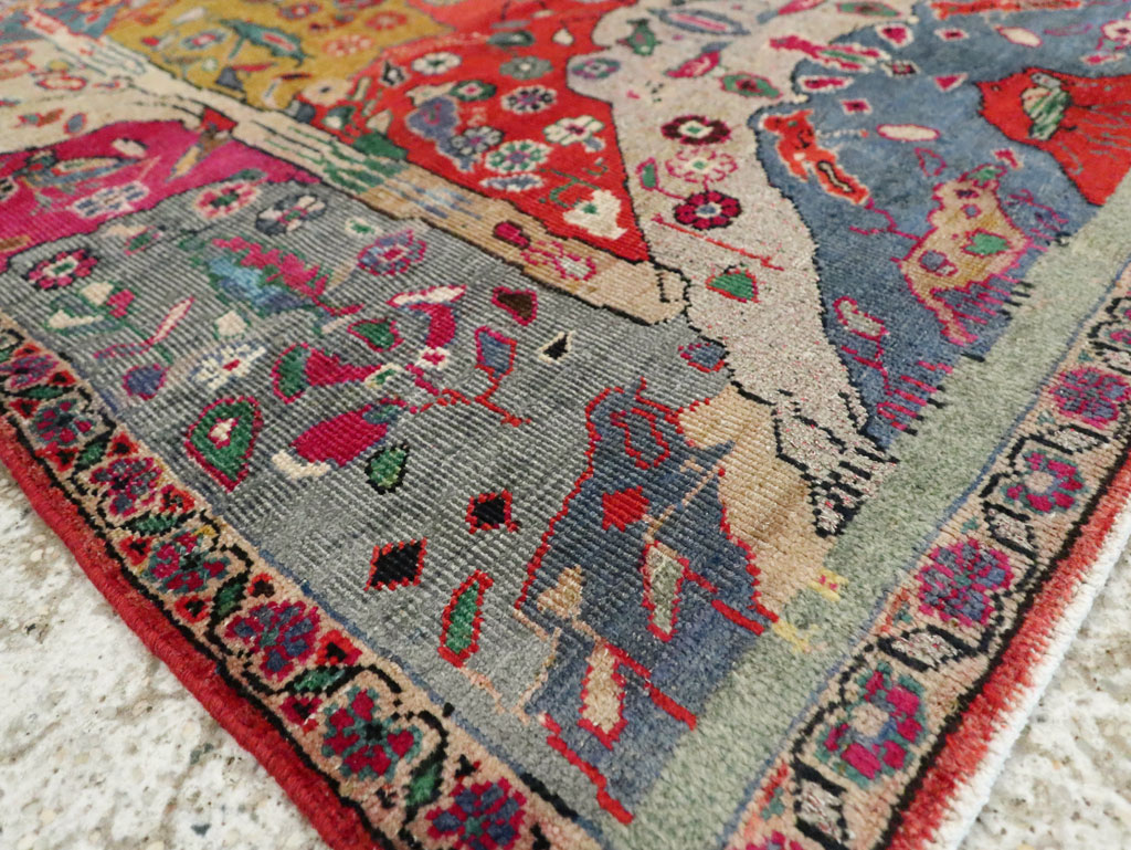 Vintage Persian Pictorial Tabriz Rug, No.26733 - Gsblank