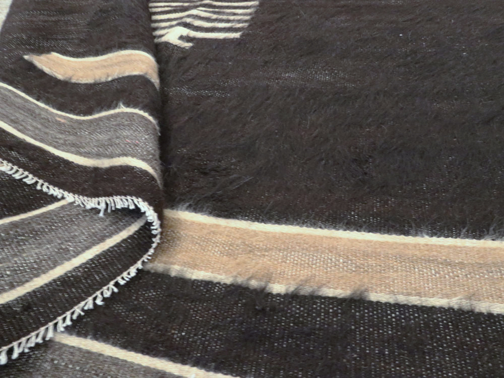 Vintage Turkish Mohair Accent Rug, No.26734 - Gsblank