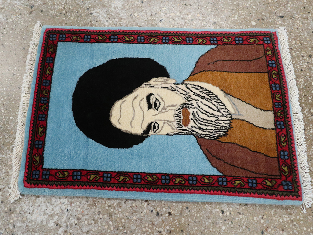 Vintage Persian Mahal Pictorial Rug, No.26744 - Gsblank