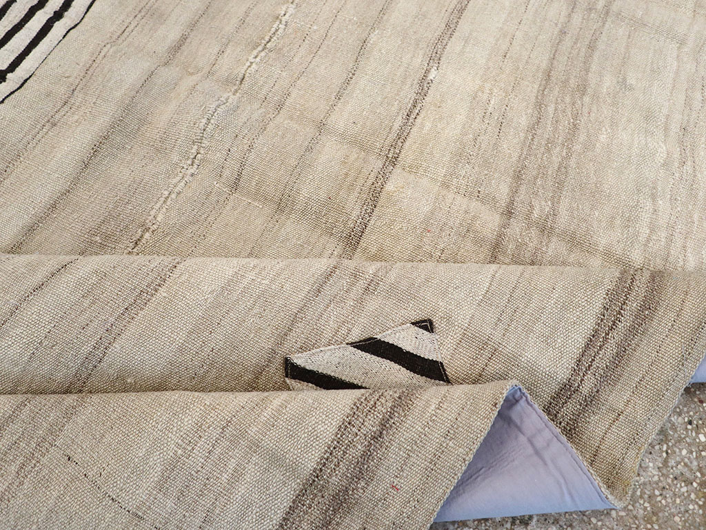 Vintage Persian Flatweave Kilim Accent Rug, No.26757 - Gsblank