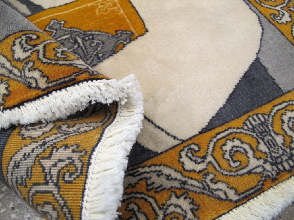 Persian Pictorial Tabriz Rug, No.26763 - Gsblank