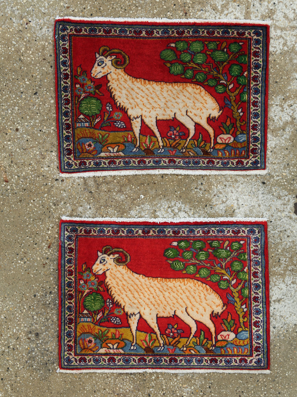 Vintage Persian Tabriz Pictorial Rug (Pair: 1 of 2), No.26788 - Gsblank