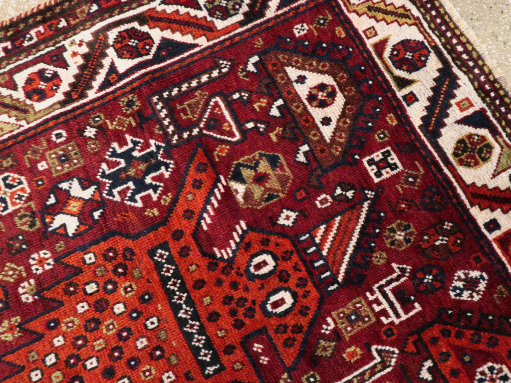 Vintage Pictorial Qashqai Rug, No.26794 - Gsblank