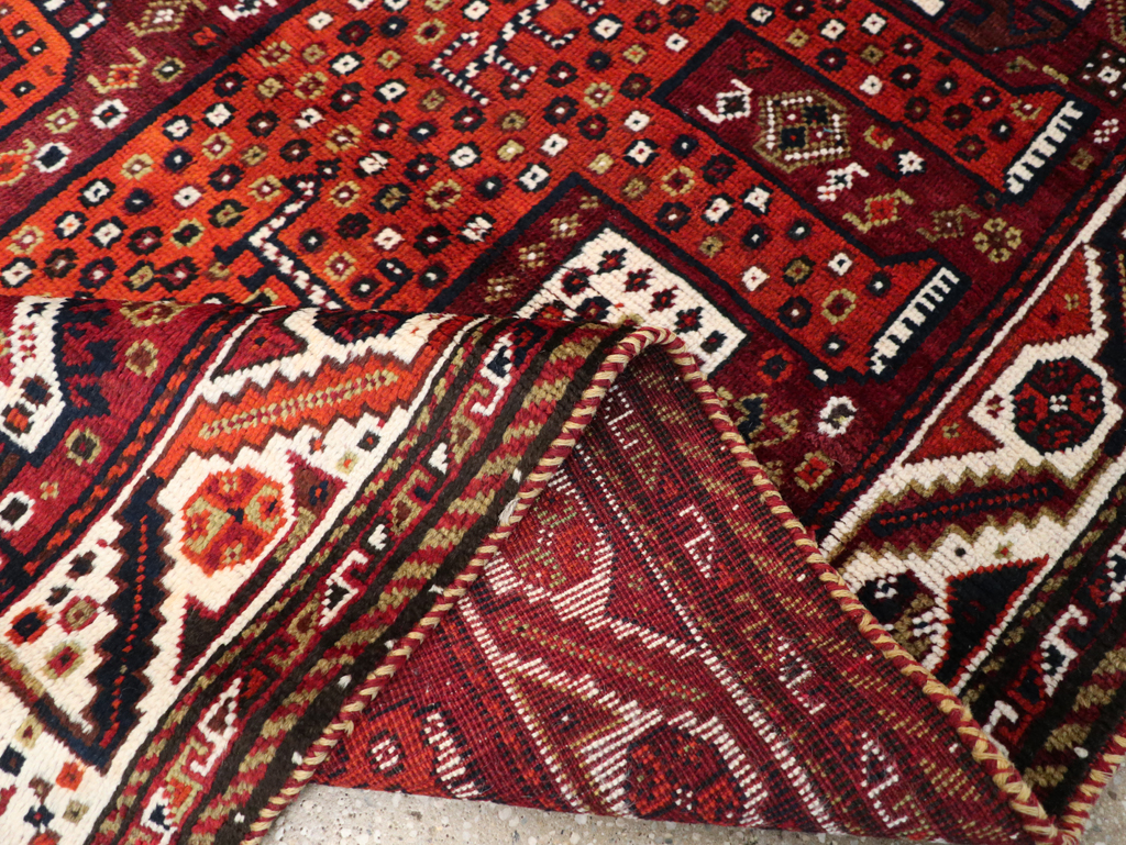 Vintage Pictorial Qashqai Rug, No.26794 - Gsblank