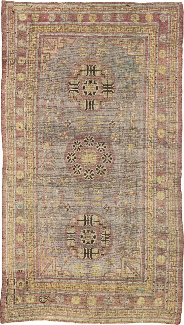 Antique East Turkestan Khotan Accent Rug, No.26818 - Gsblank