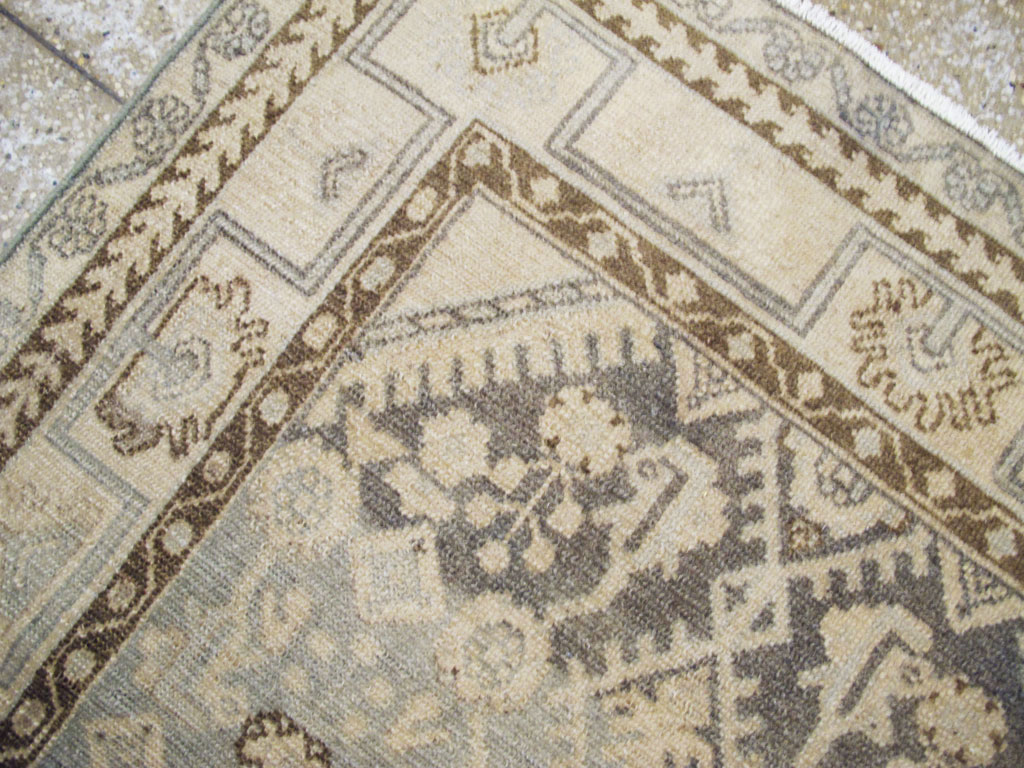 Vintage Persian Malayer Throw Rug, No.26891 - Gsblank