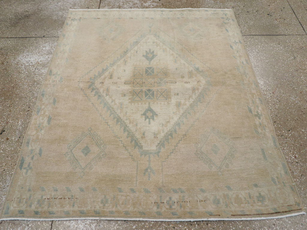 Vintage Persian Afshar Rug, No.26966 - Gsblank