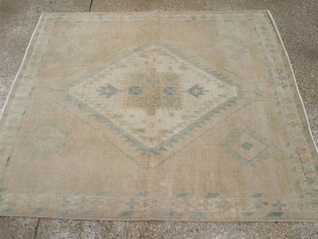 Vintage Persian Afshar Rug, No.26966 - Gsblank
